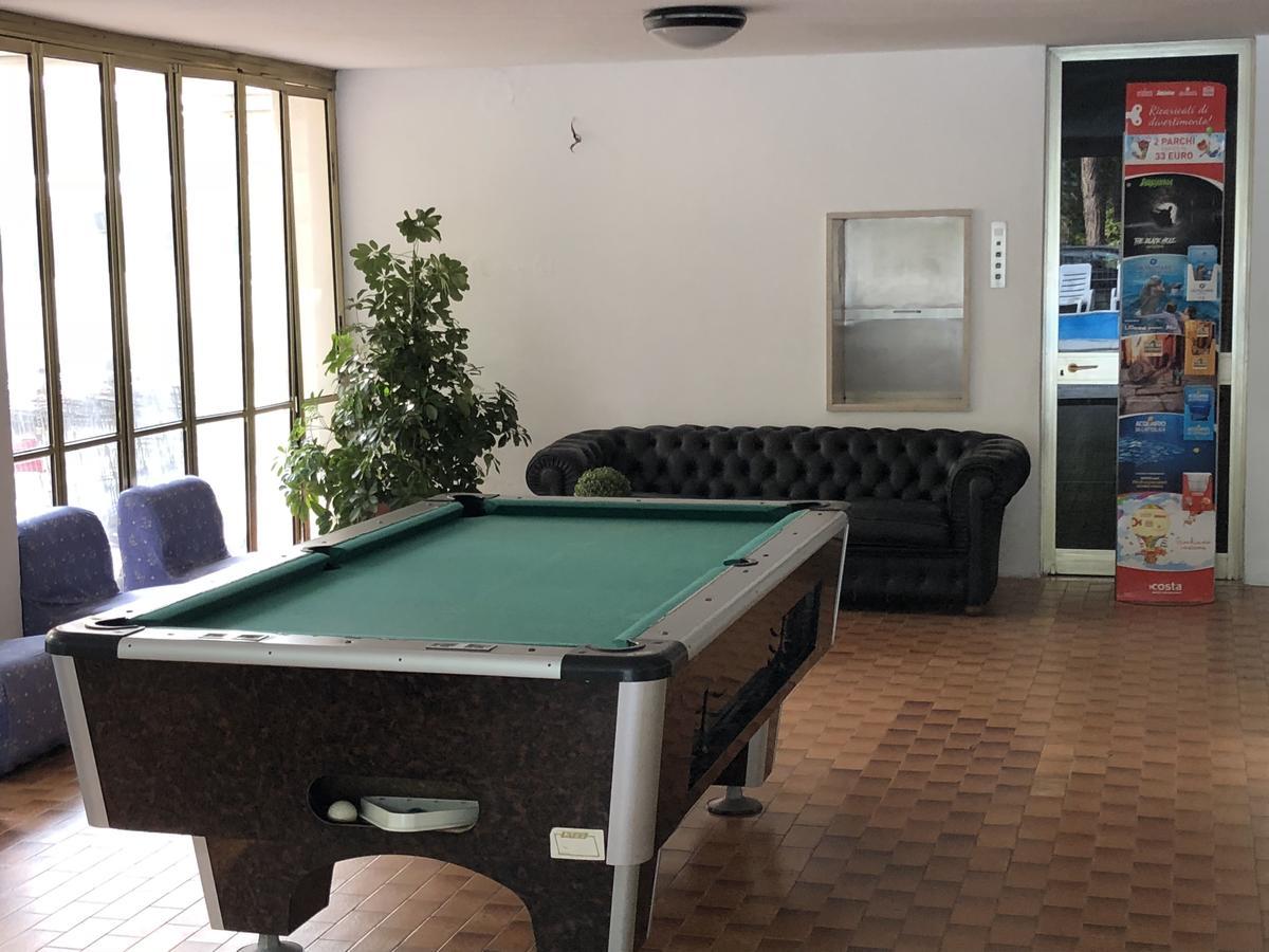 Hotel Alexander San Mauro Mare Экстерьер фото